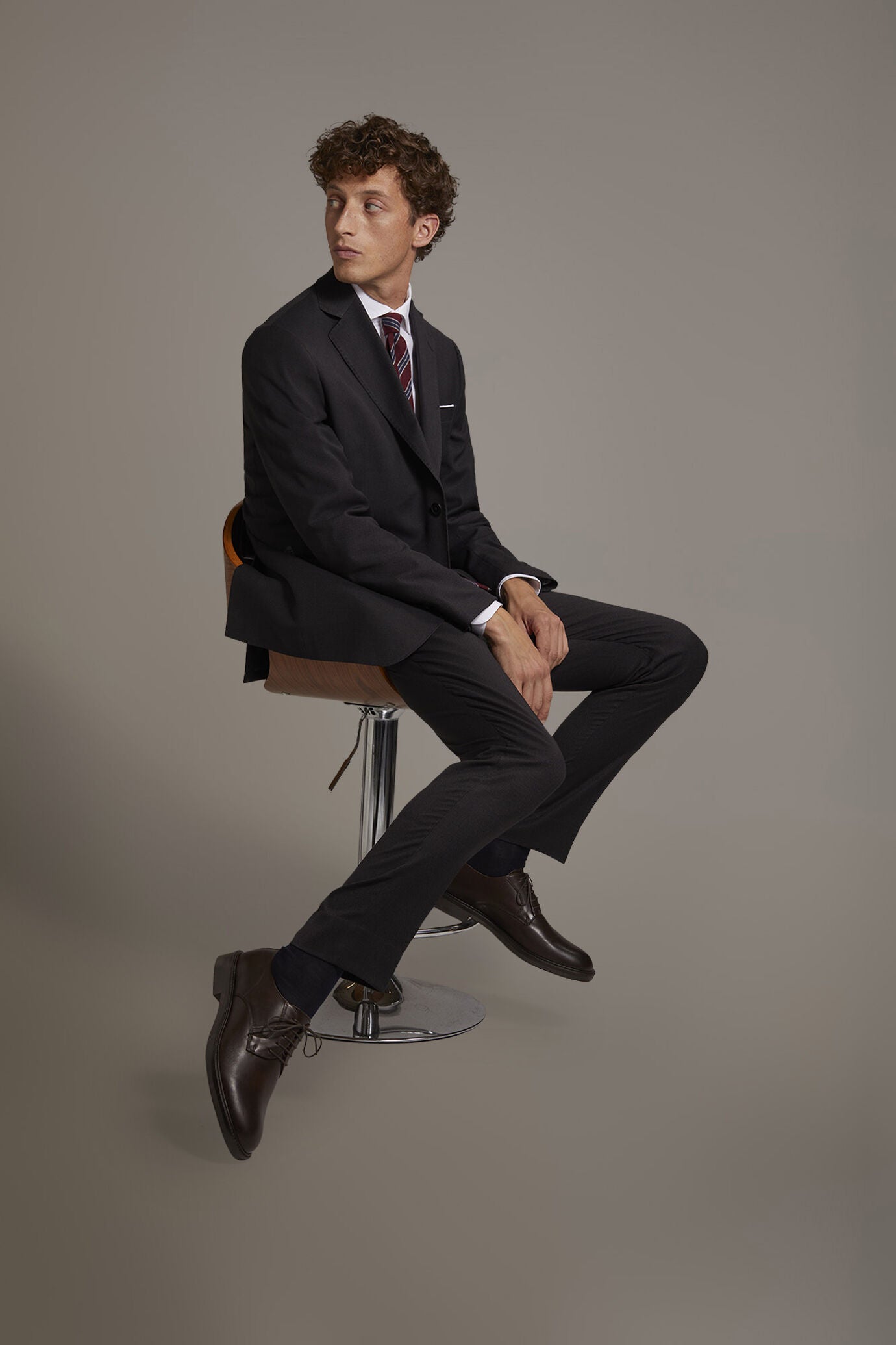 Regular fit single-breasted suit in birdseye fabric