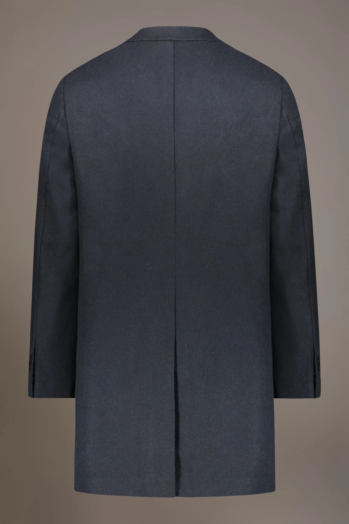 Classic single-breasted coat wool blend