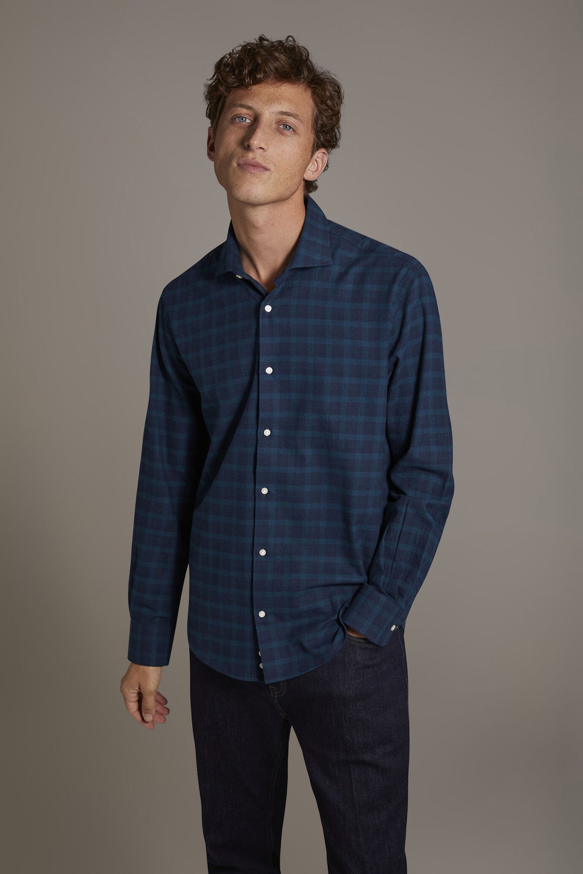Casual shirt with french collar comfort fit checked flannel fabric