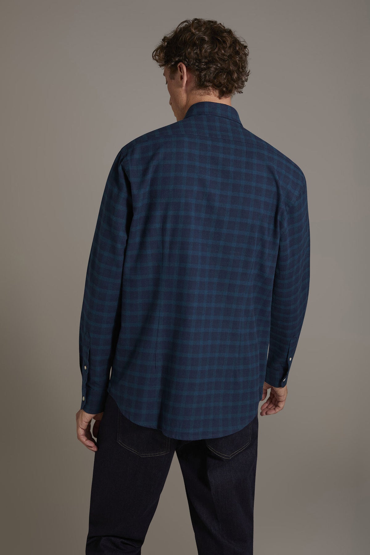 Casual shirt with french collar comfort fit checked flannel fabric