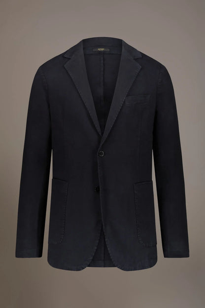 Single-breasted jacket with patch pocket