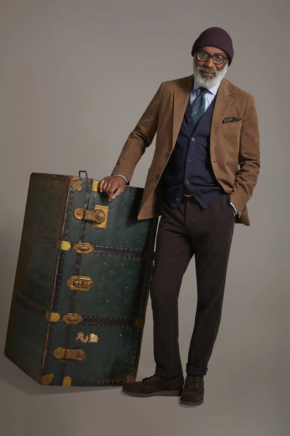 Single-breasted jacket with patch pocket