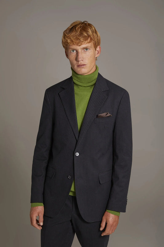 Single-breasted jacket with flap pocket