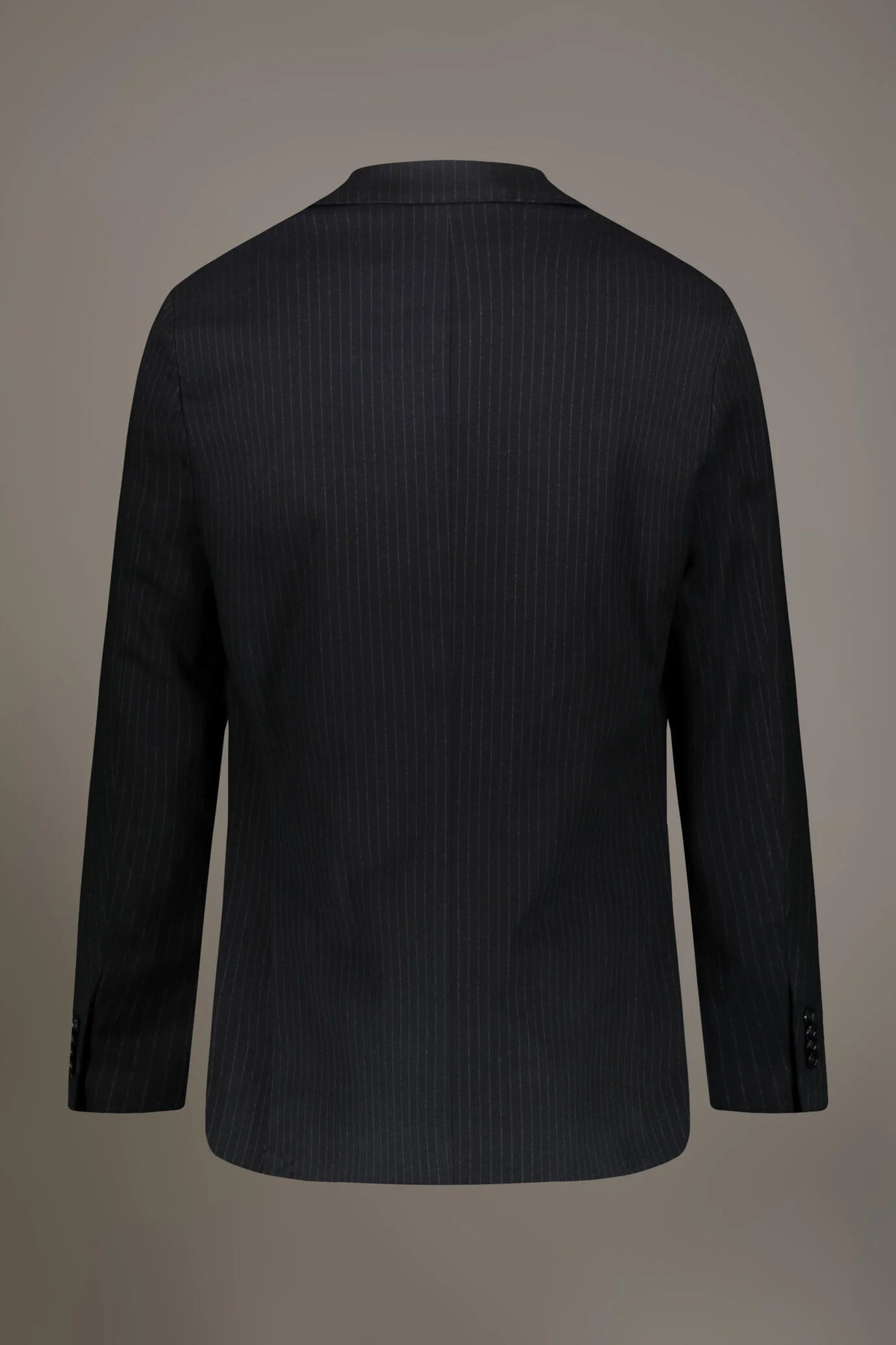 Single-breasted jacket with flap pocket