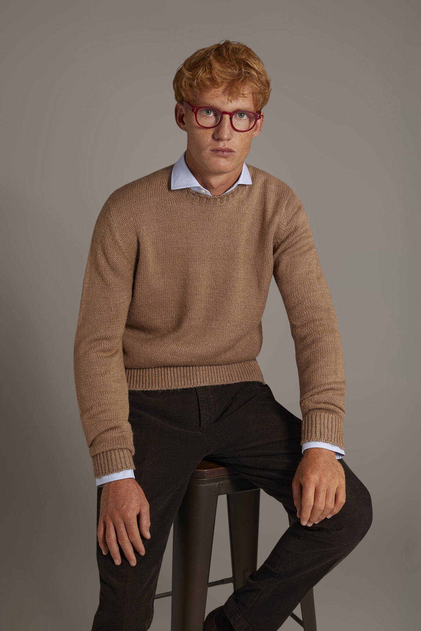 Round neck wool blend sweater