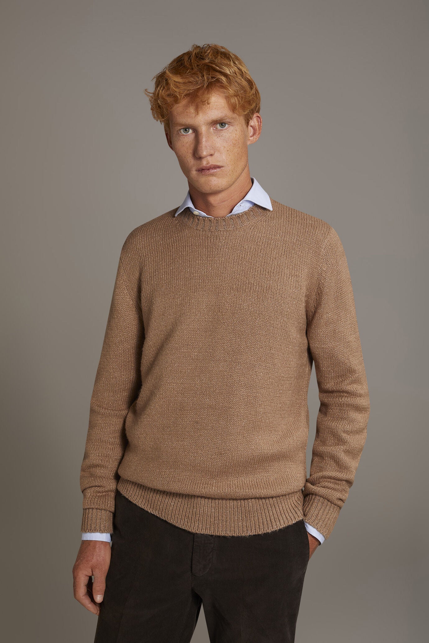 Round neck wool blend sweater