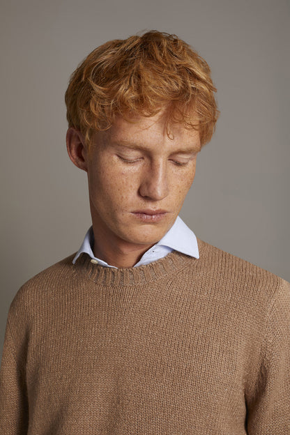 Round neck wool blend sweater