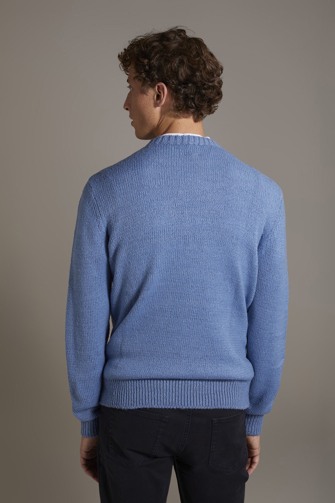 Round neck wool blend sweater