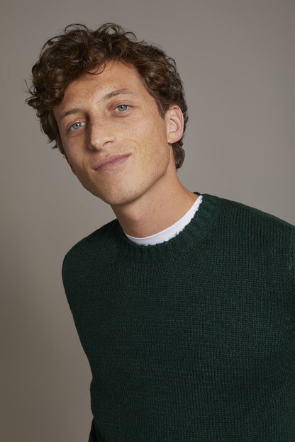 Round neck wool blend sweater