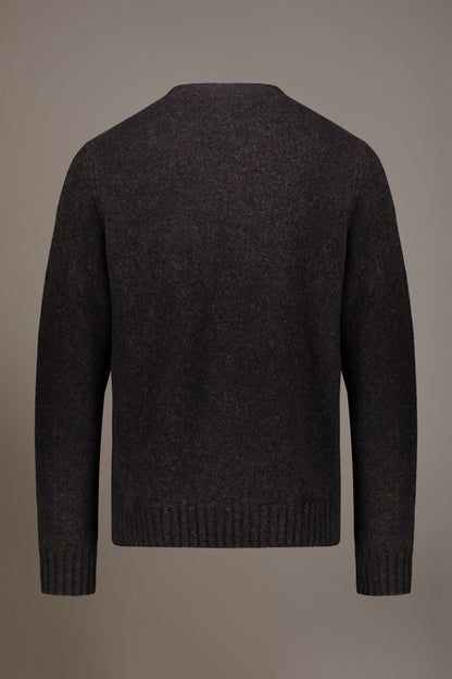 Lambswool blend round neck sweater