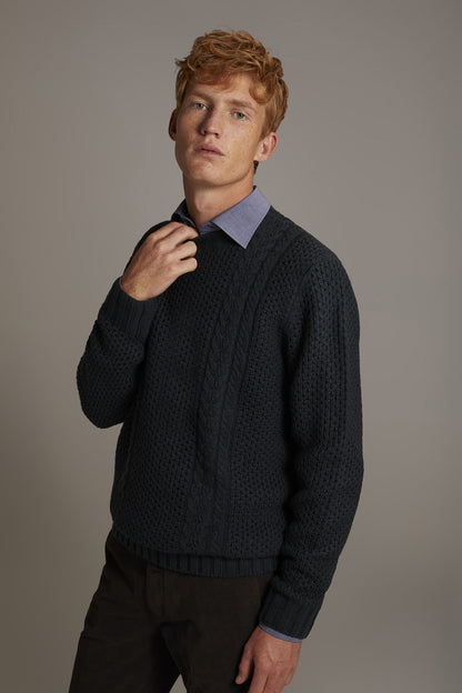 Wool blend round neck sweater with honeycomb heavy knitting