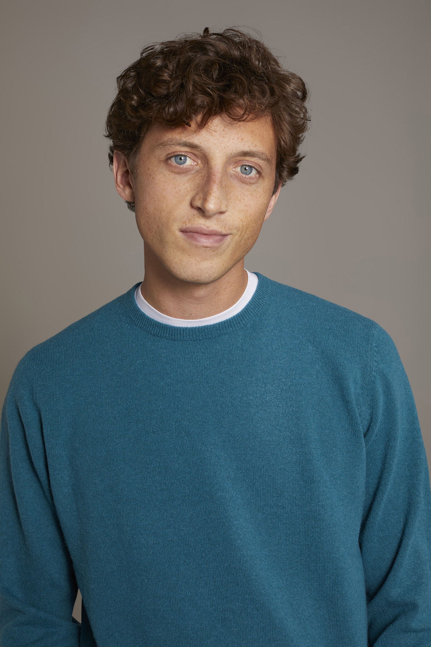 Round neck lambswool blend sweater