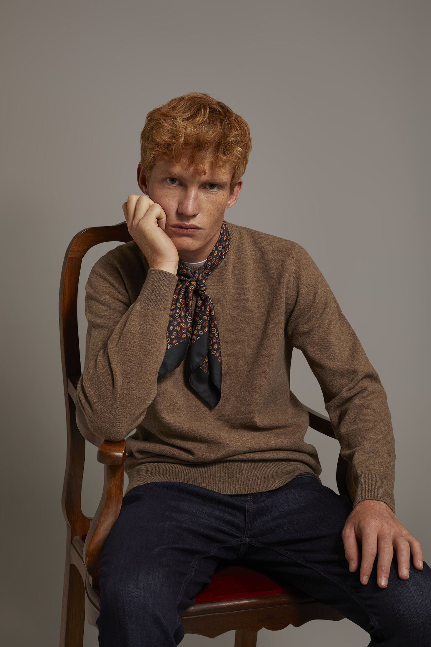 Round neck lambswool blend sweater