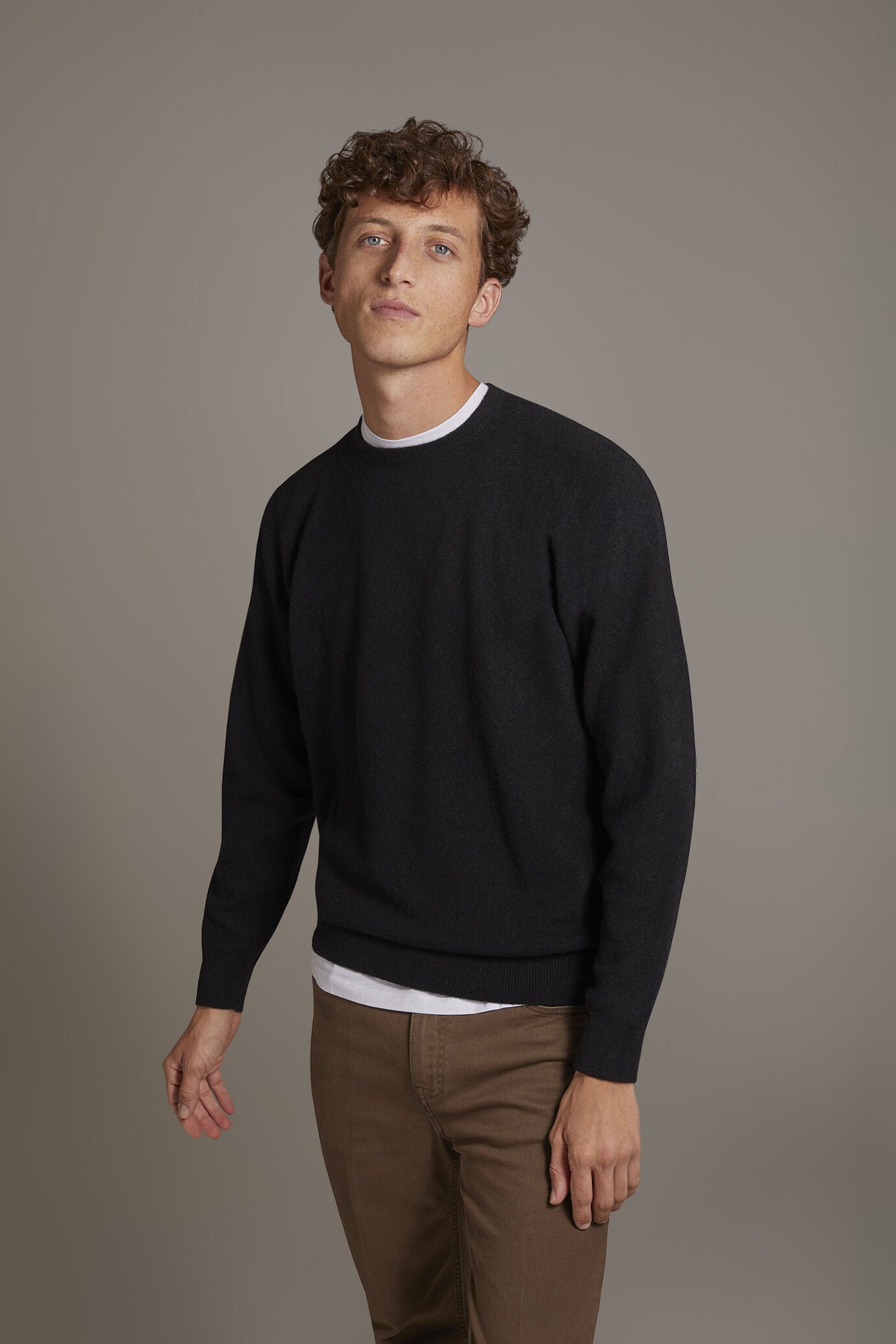 Round neck lambswool blend sweater