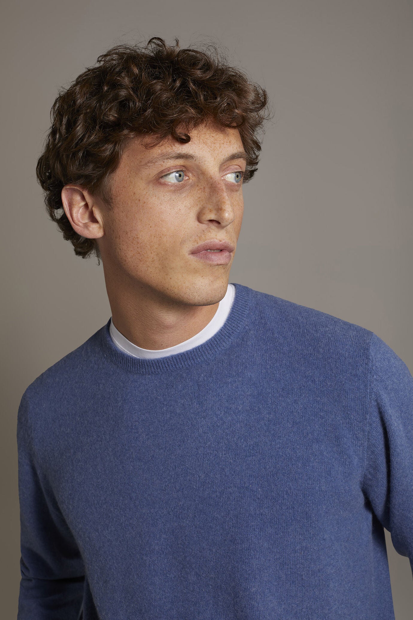 Round neck lambswool blend sweater
