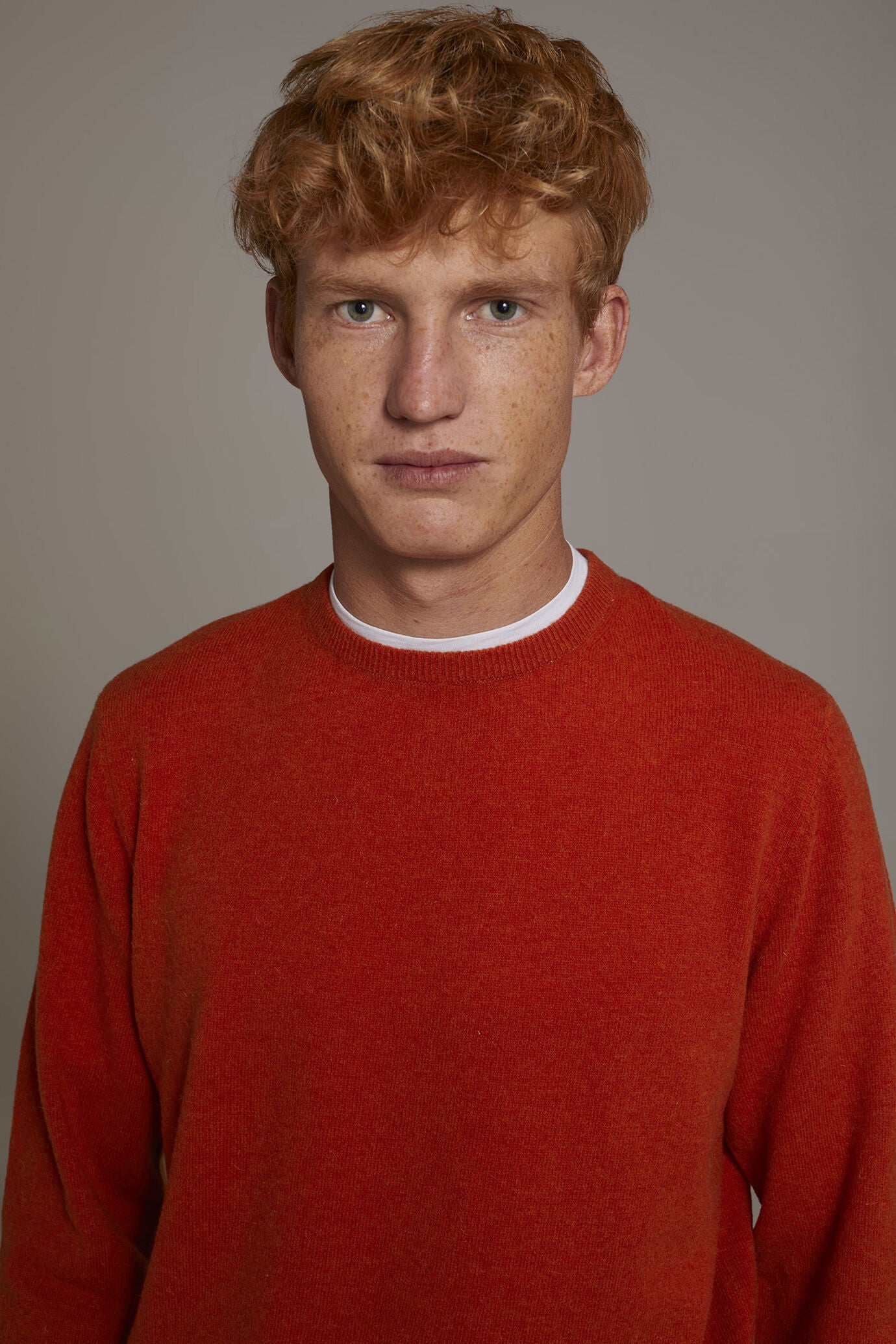 Round neck lambswool blend sweater
