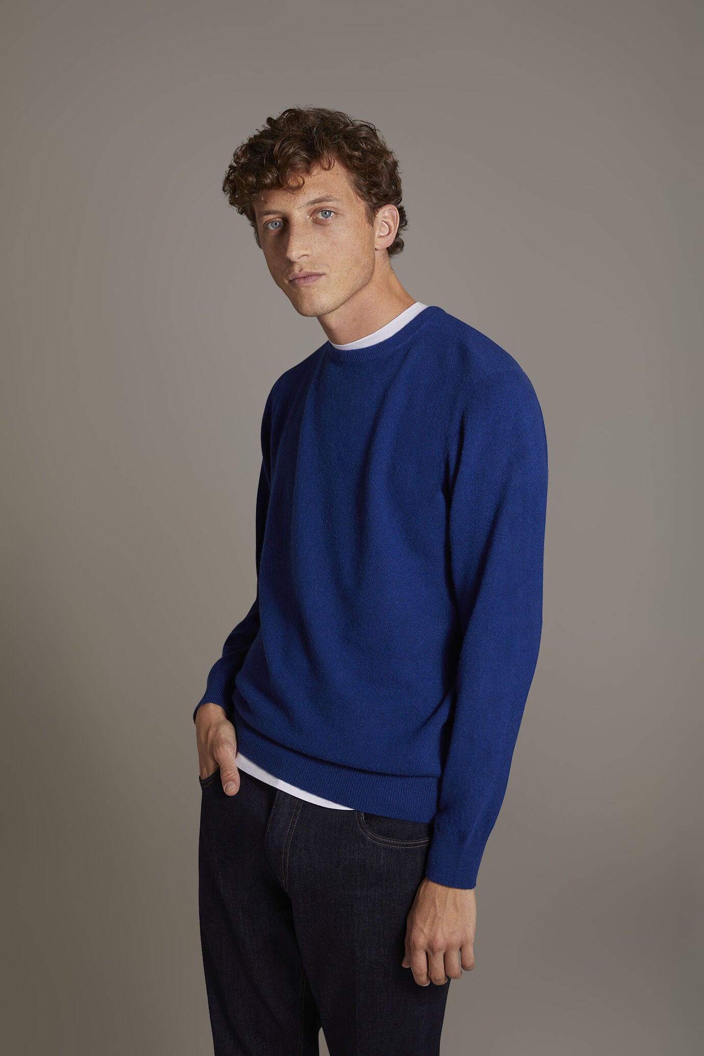 Round neck lambswool blend sweater