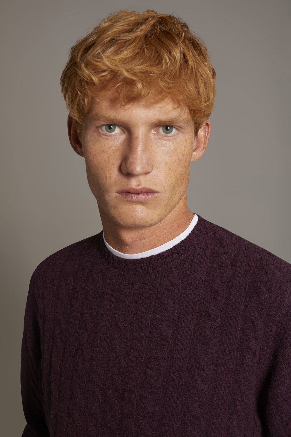 Round neck lambswool blend sweater
