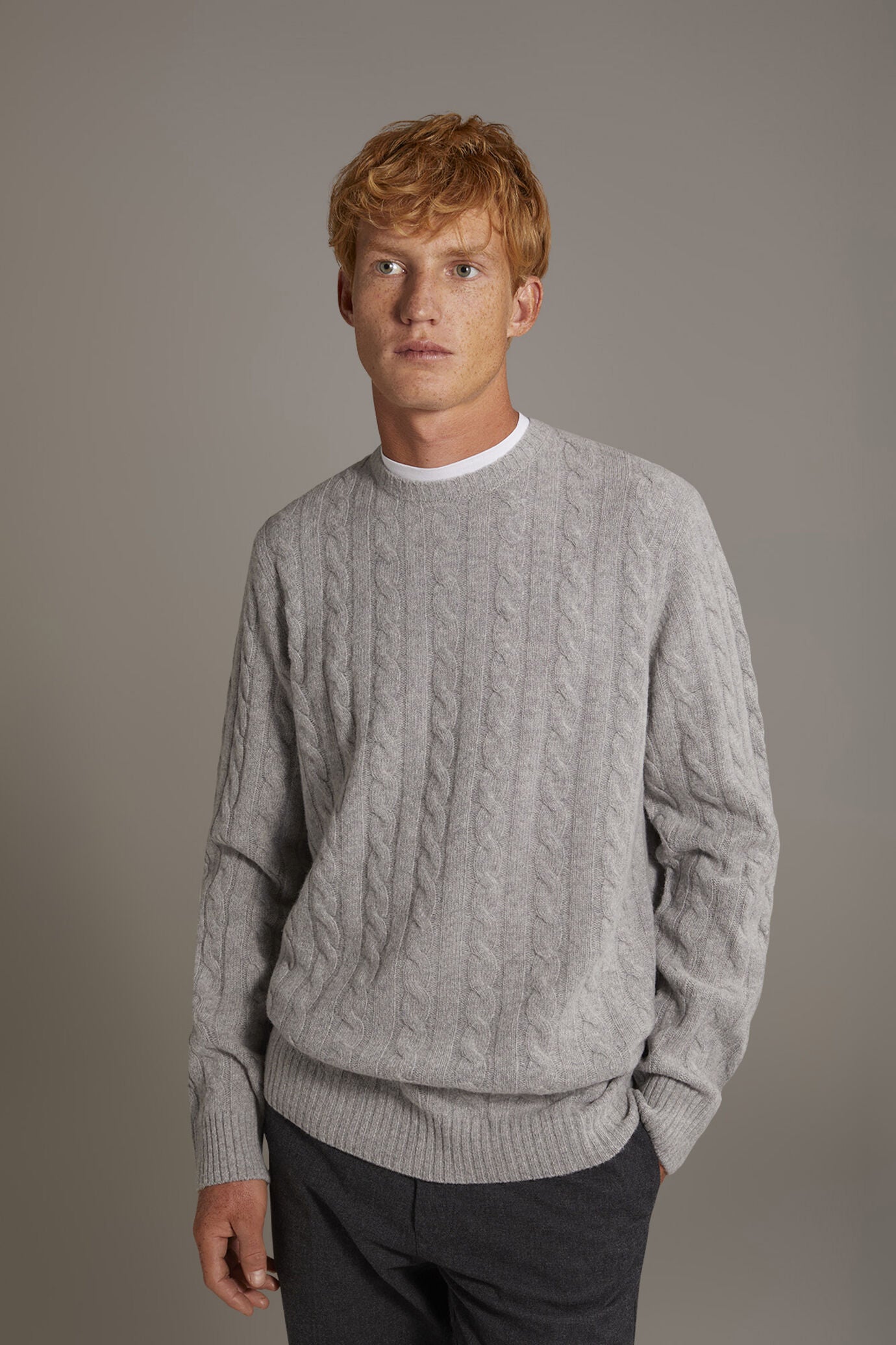 Round neck lambswool blend sweater