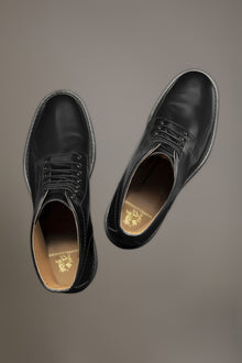 100% brushed leather boots with rubber sole