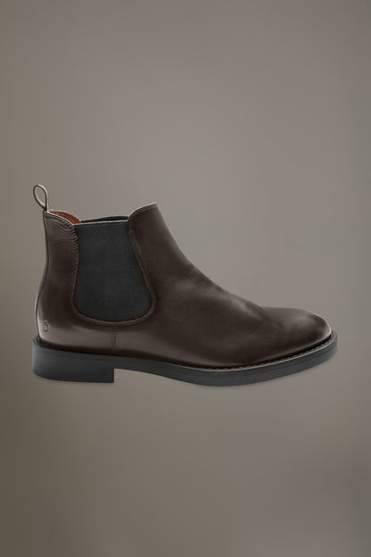 100% brushed leather chelsea boots with rubber sole