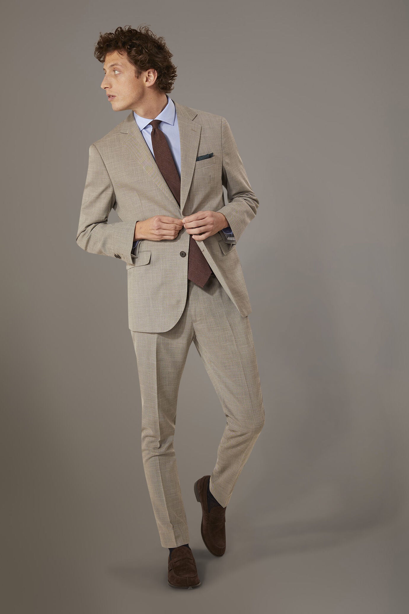 Regular fit single-breasted suit in grisaille fabric