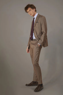 Regular fit single-breasted suit patterned herringbone fabric with solaro texture