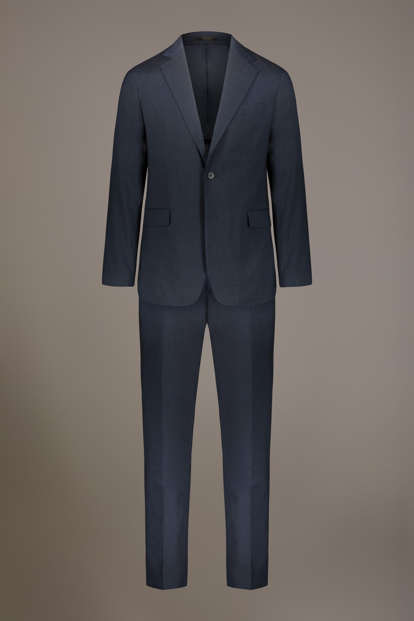 Regular fit single-breasted suit patterned herringbone fabric with solaro texture