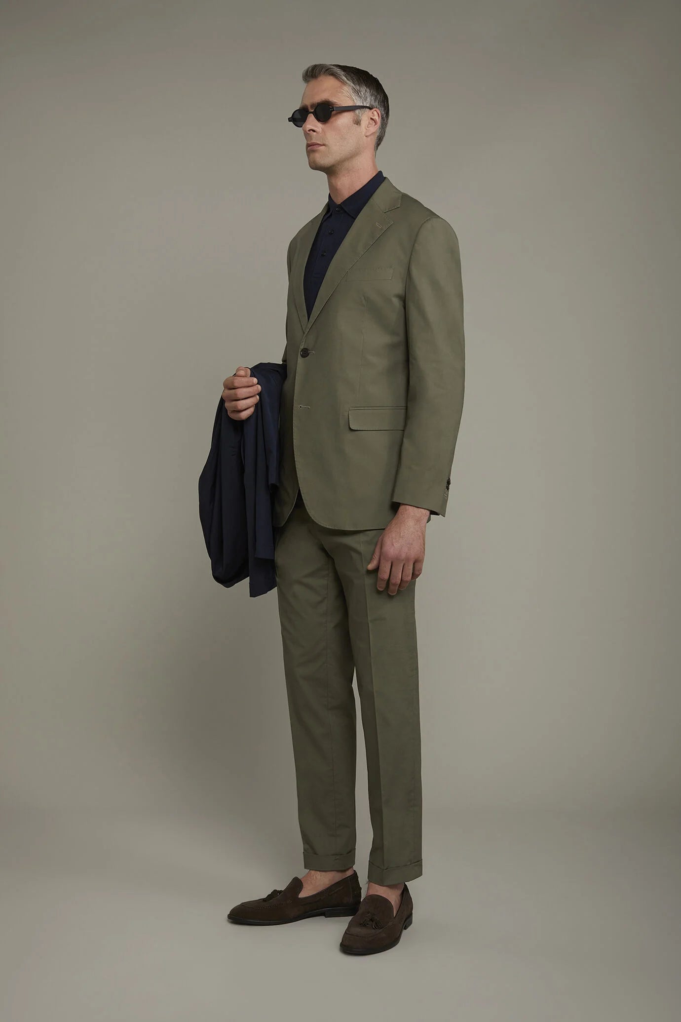 Single-breasted cotton regular fit solid color suit