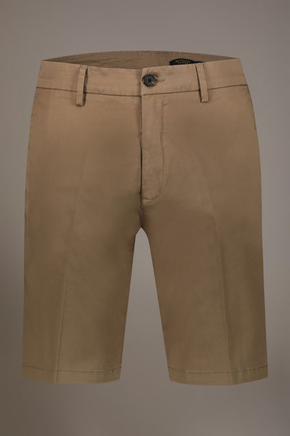 Classic Bermuda shorts twill construction