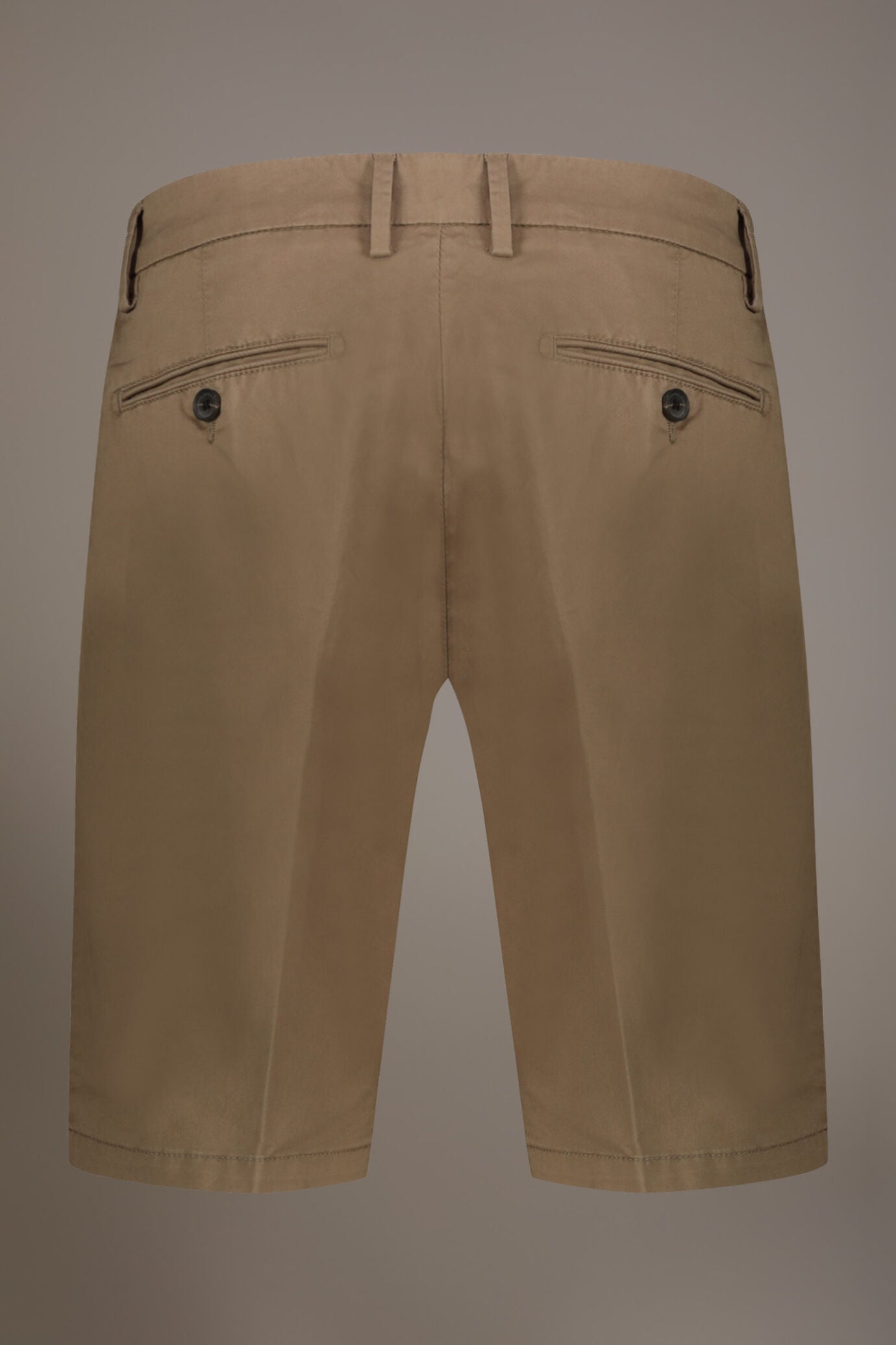 Classic Bermuda shorts twill construction