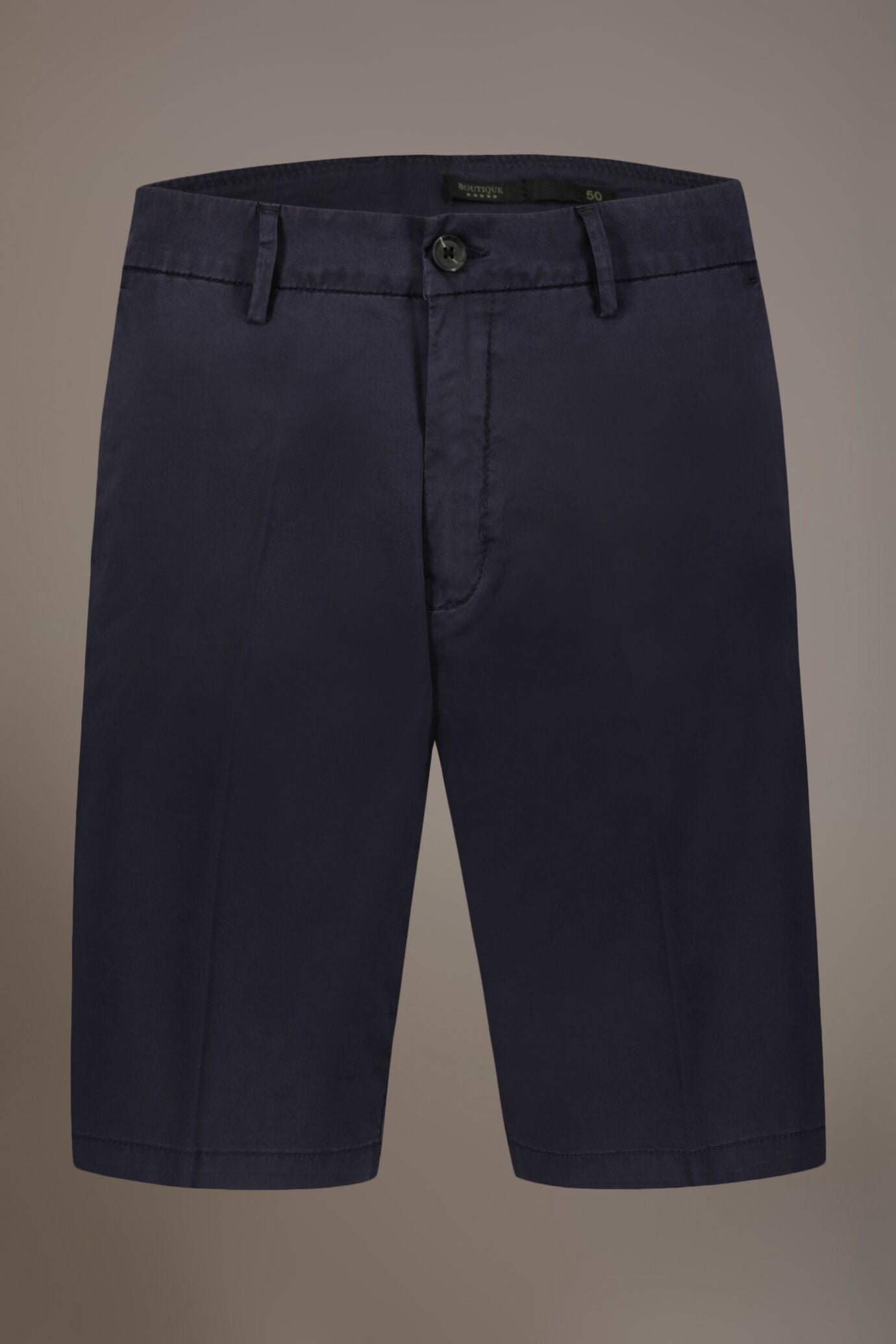Classic Bermuda shorts twill construction