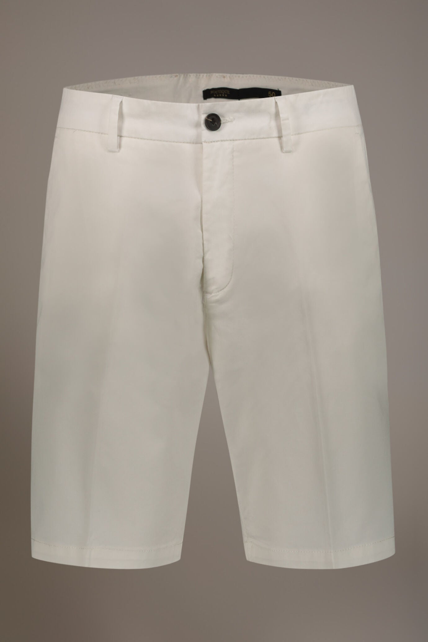 Classic Bermuda shorts twill construction