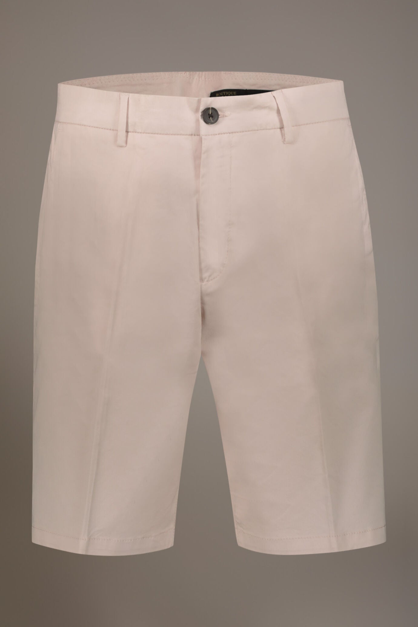 Classic Bermuda shorts twill construction