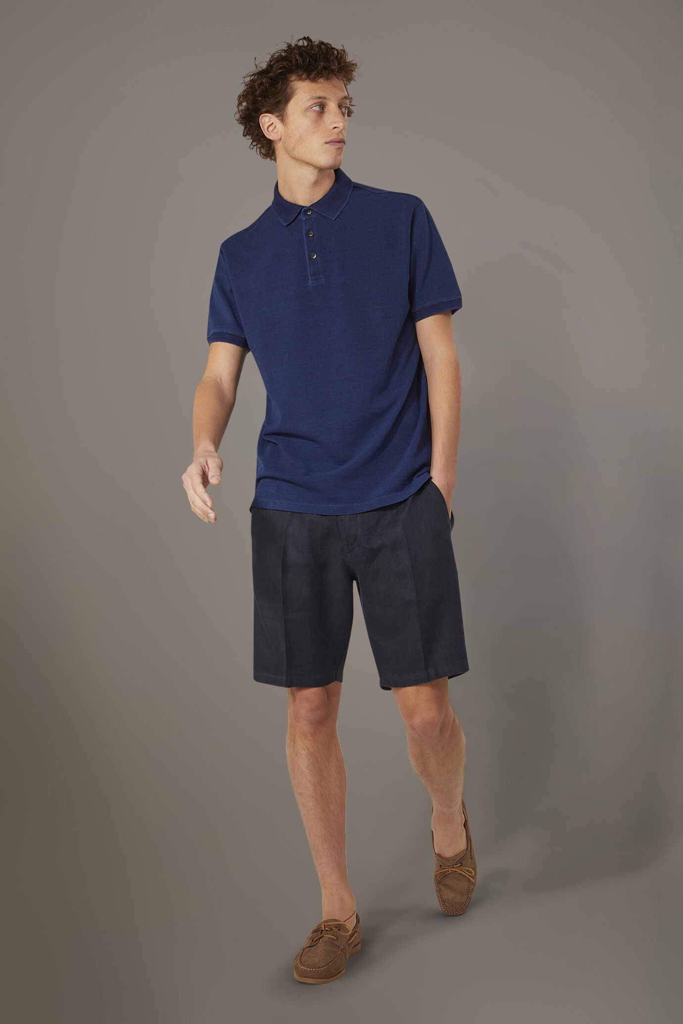 Classic Bermuda shorts 100% Linen