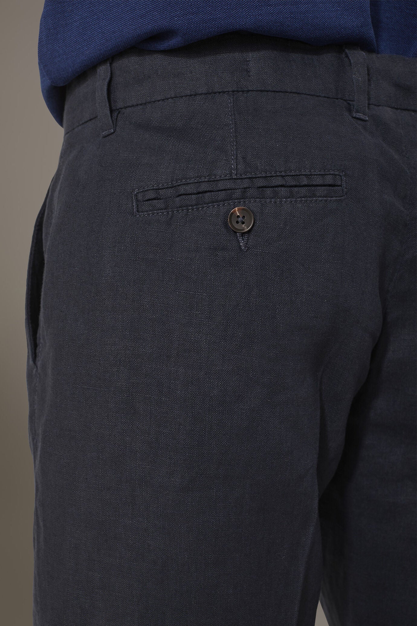 Classic Bermuda shorts 100% Linen