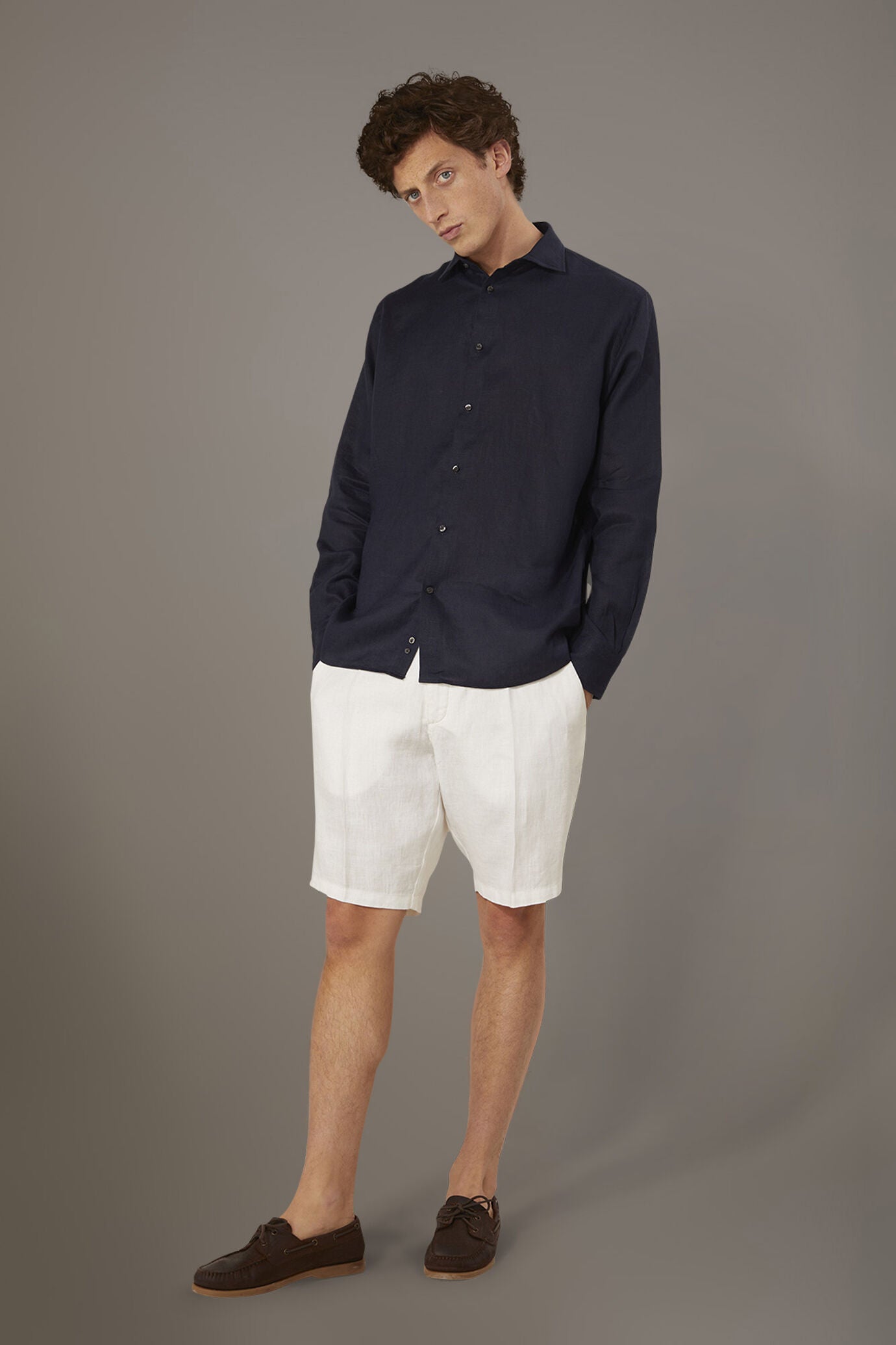 Classic Bermuda shorts 100% Linen