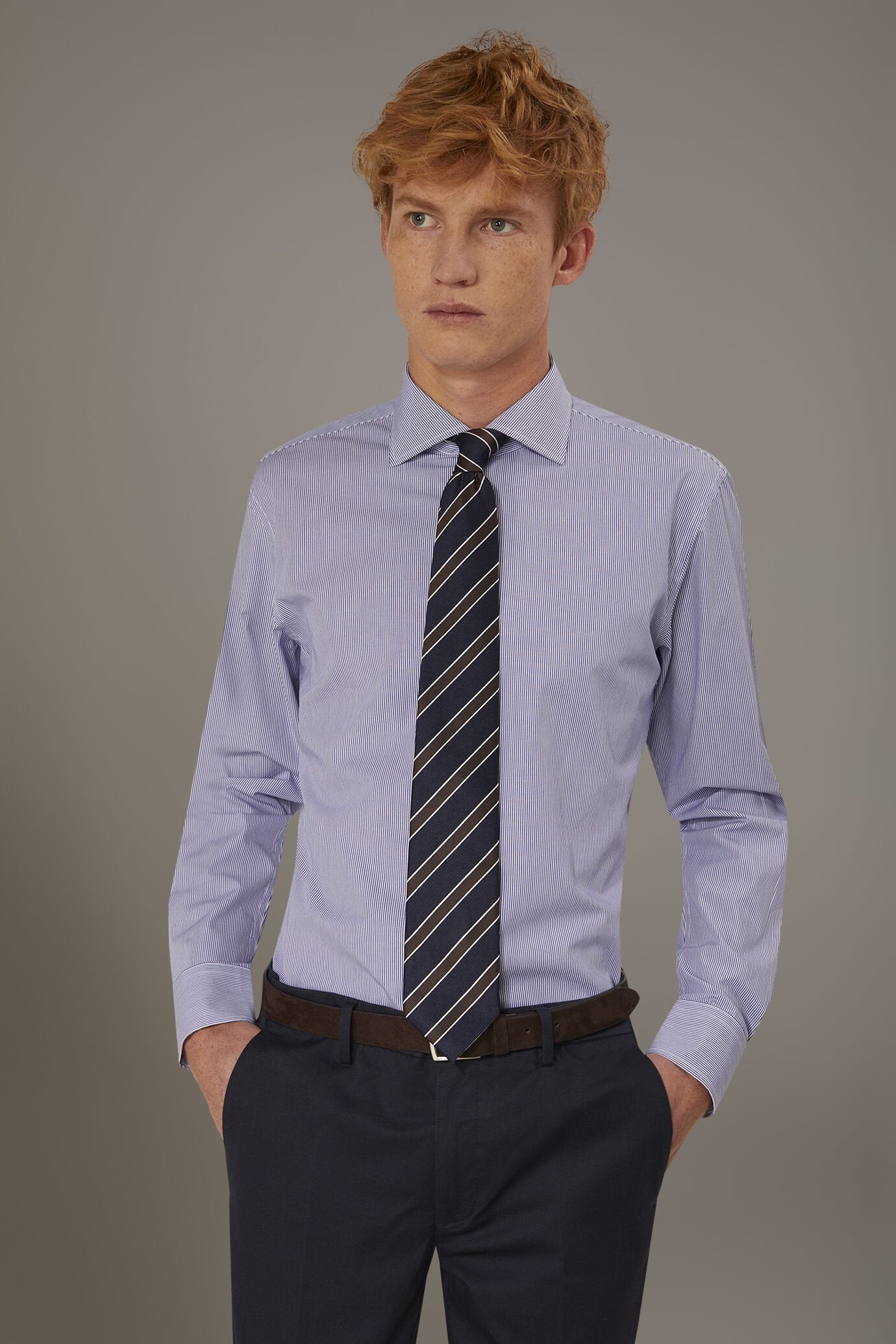 Classic shirt with french collar slim fit yarn dyed thin stripes