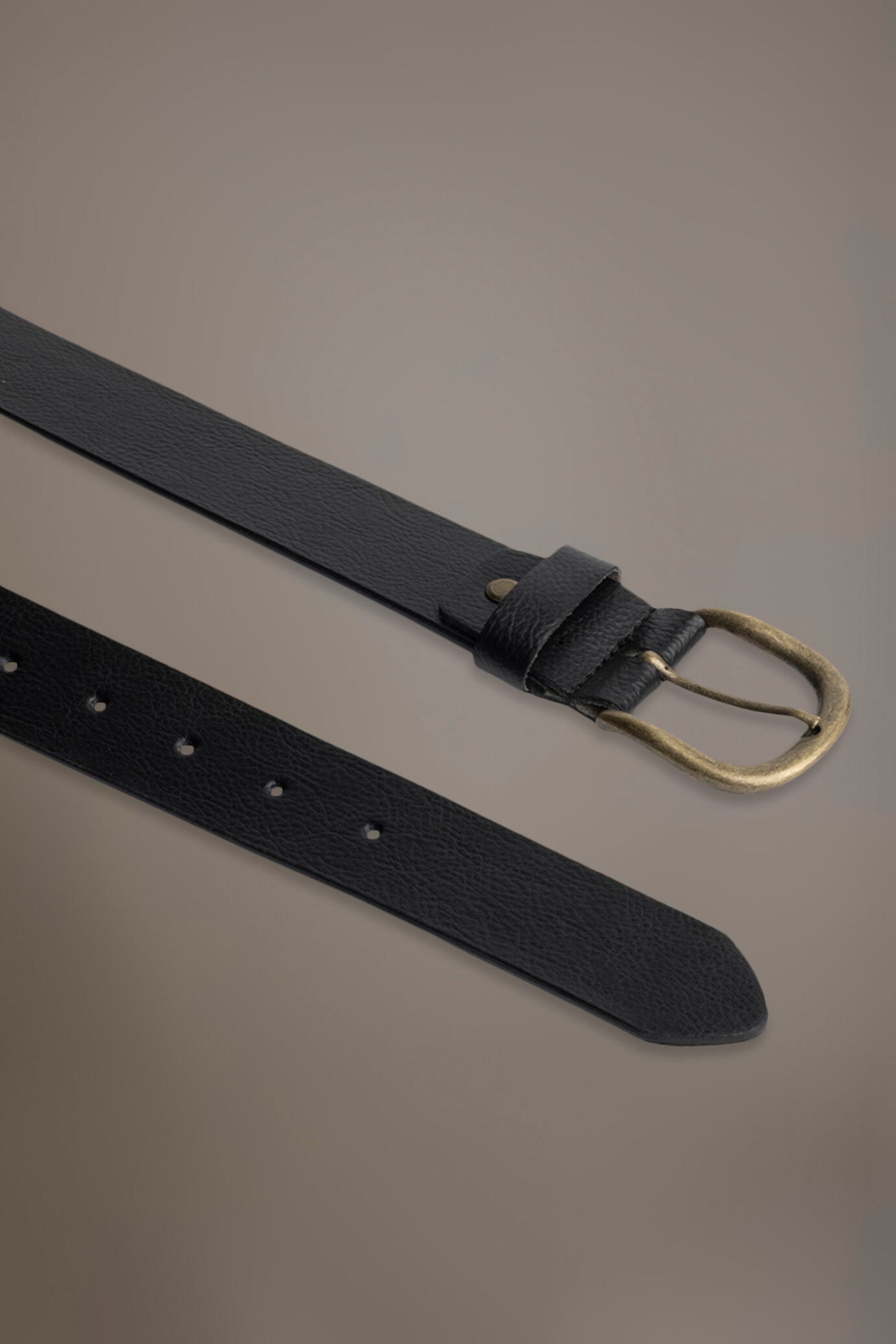 Belt coated with hammered leather made in Italy