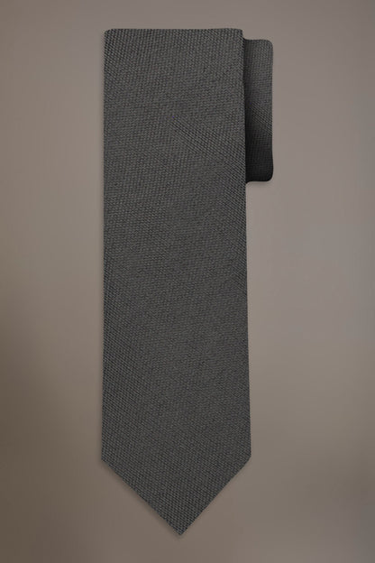 Bamboo blend tie solid colour