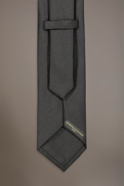 Bamboo blend tie solid colour