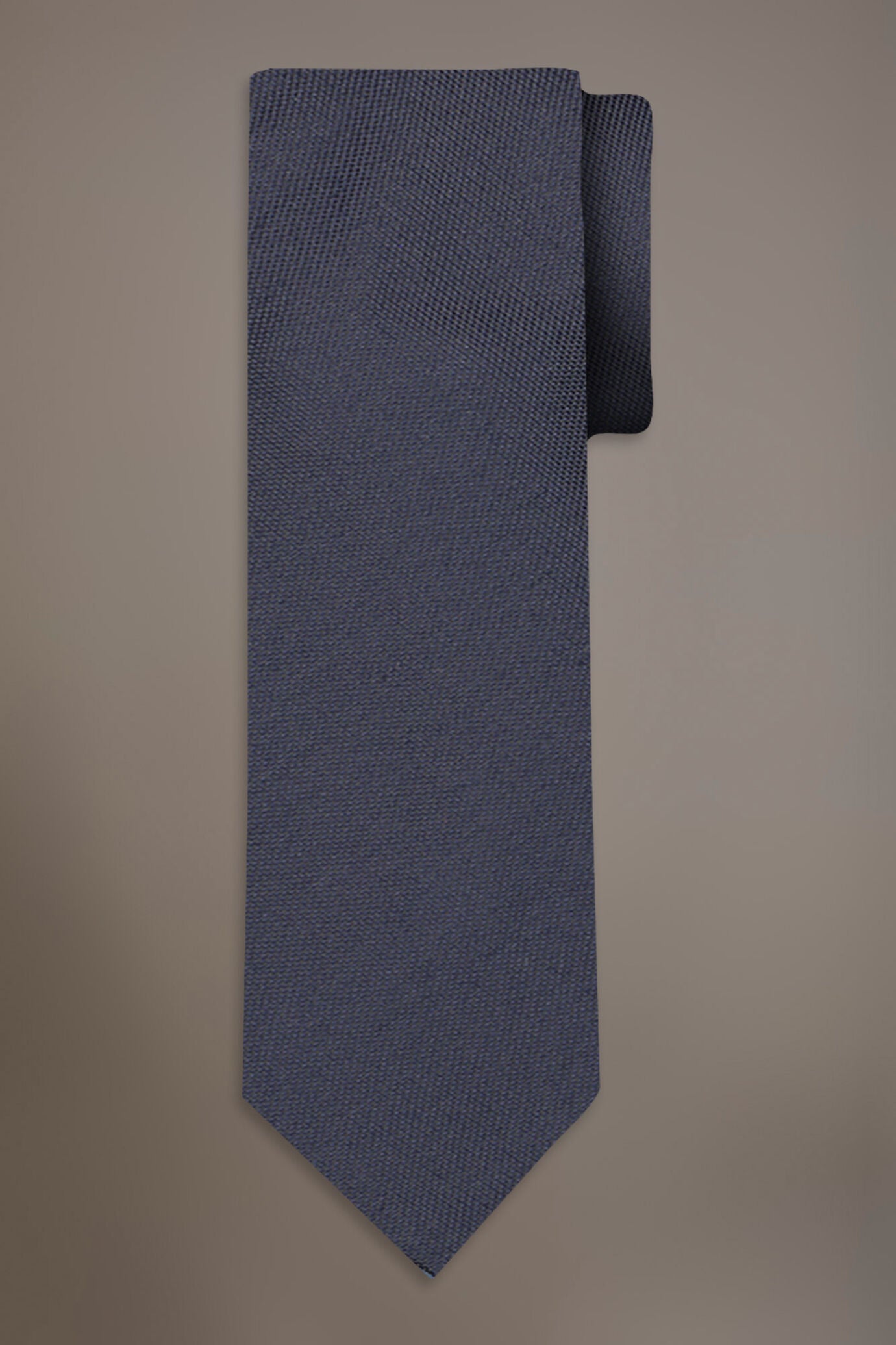 Bamboo blend tie solid colour