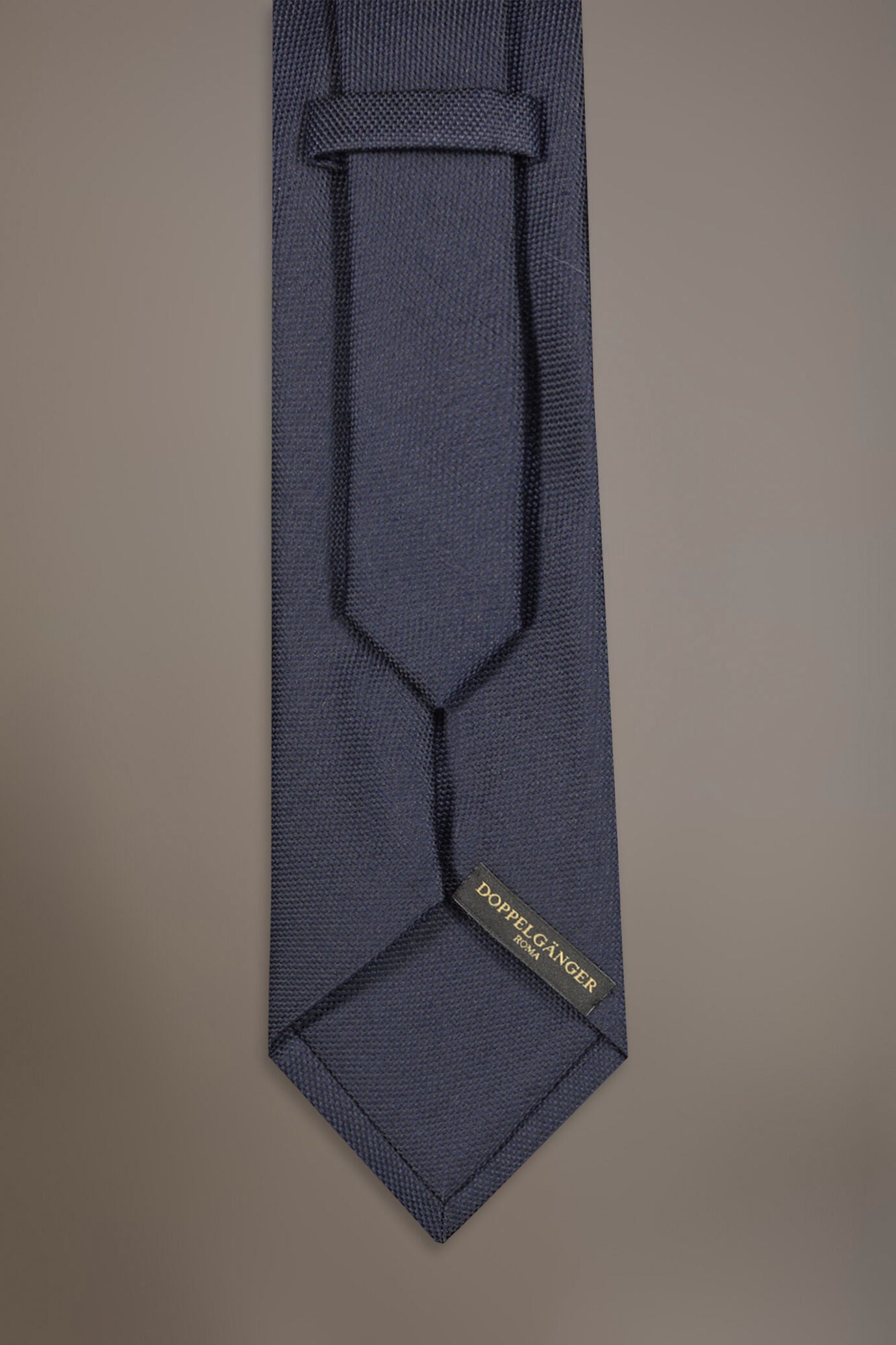 Bamboo blend tie solid colour