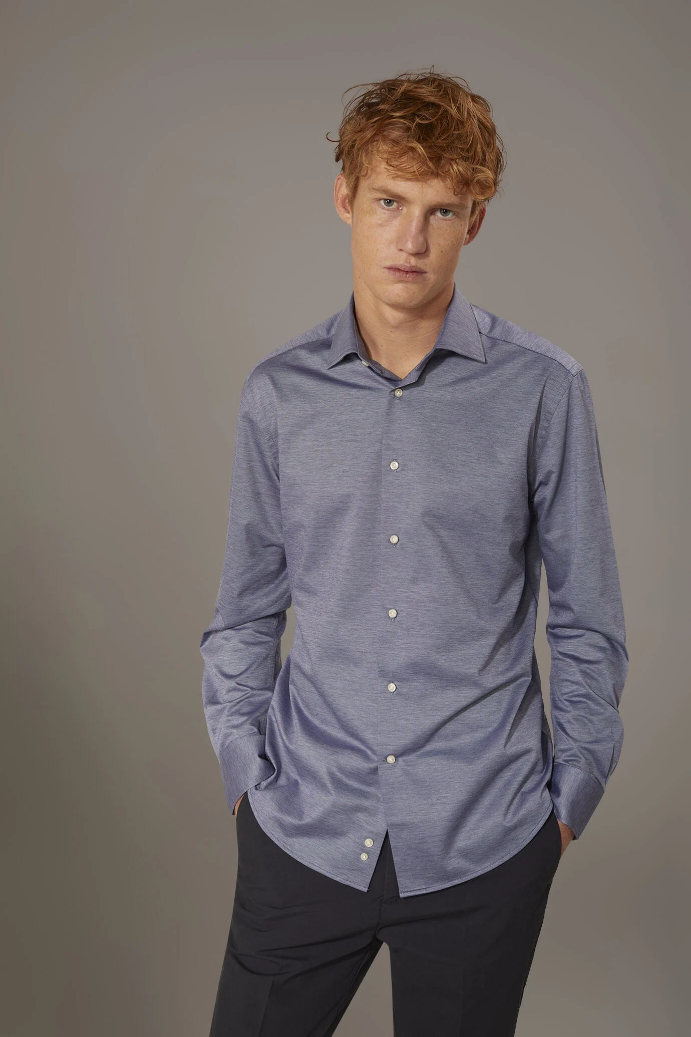 Classic washed French collar shirt, comfortable fit, jersey fabric
