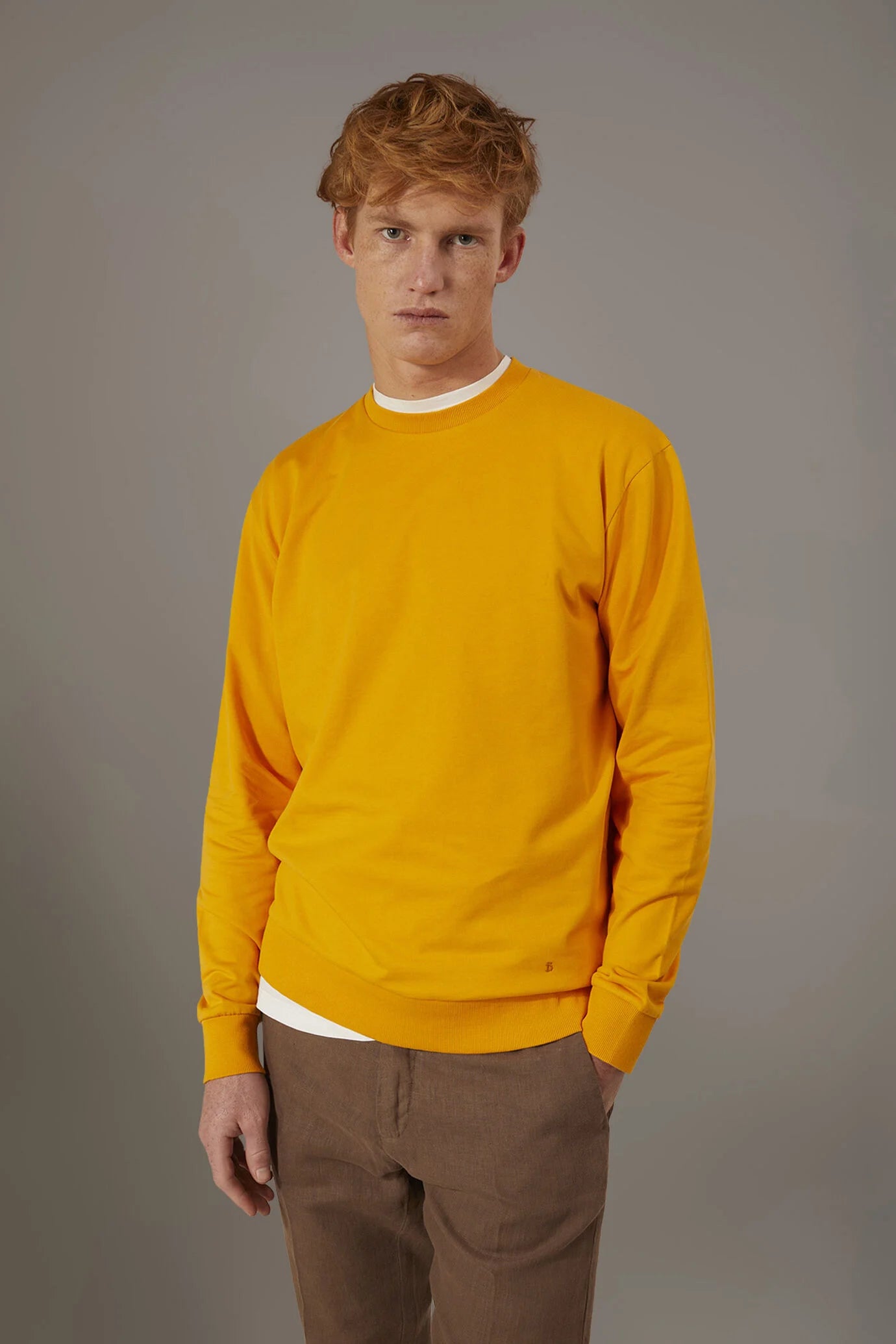 Round neck 100% cotton sweatshirt