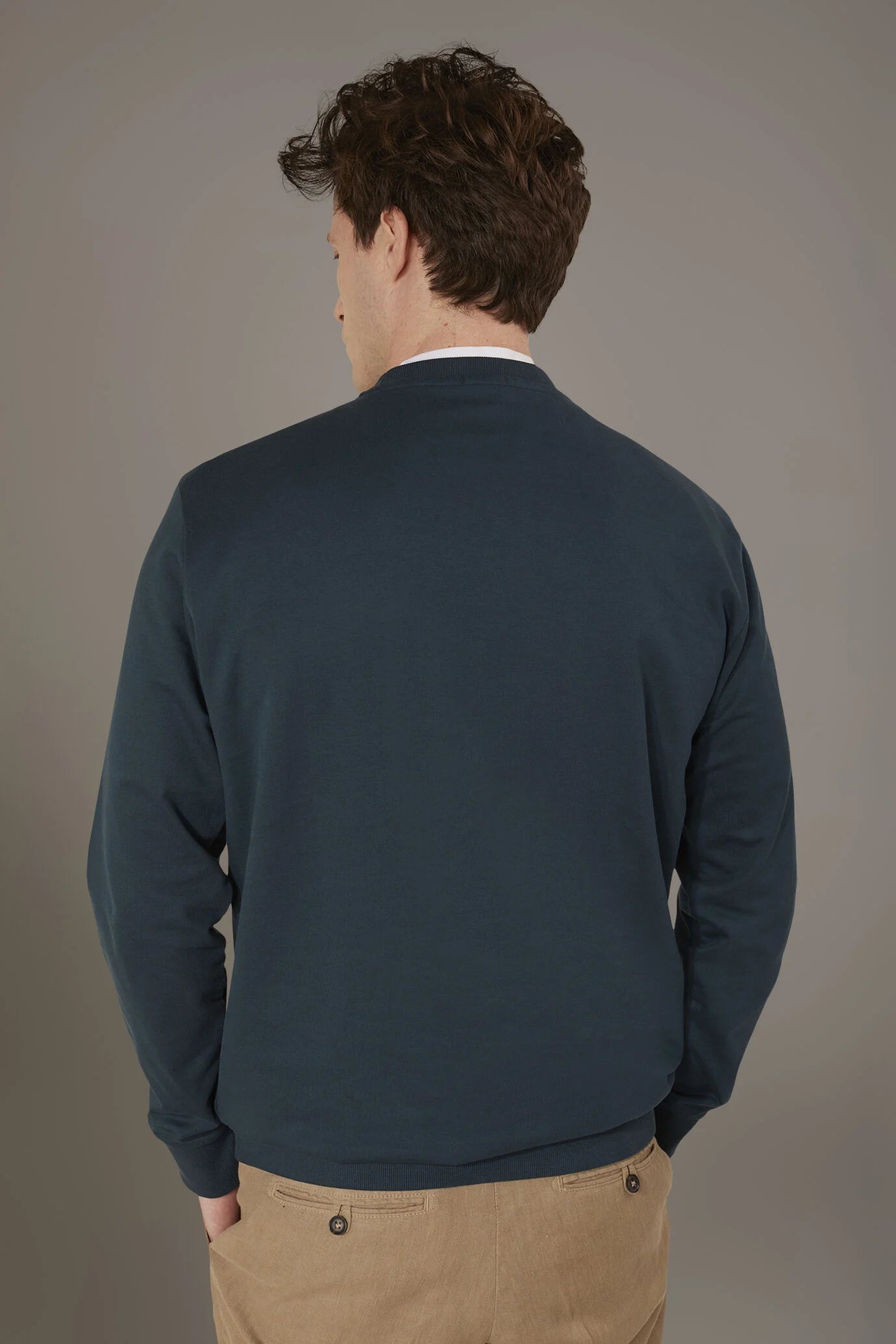 Round neck 100% cotton sweatshirt