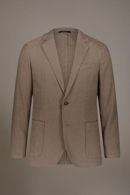 Single breasted jacket with patch pocket