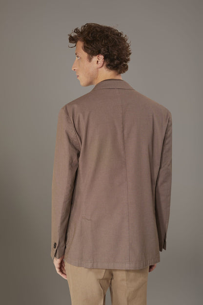 Single breasted jacket with patch pocket