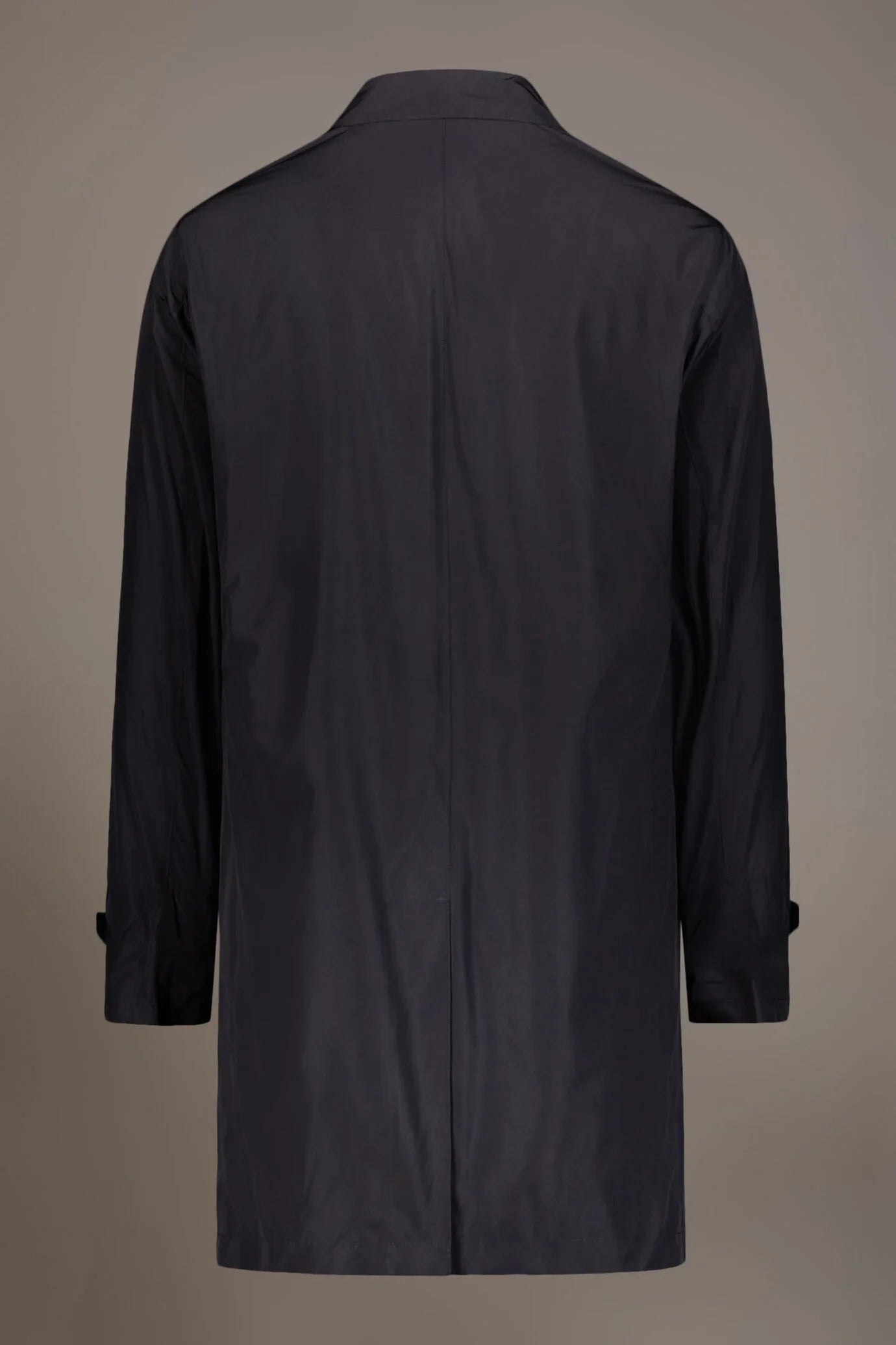 Tech raincoat with fisherman hat