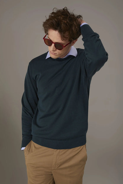 Round neck sweater 100% cotton